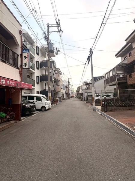 大阪府大阪市住之江区東加賀屋2丁目の土地の前面道路含む現地写真