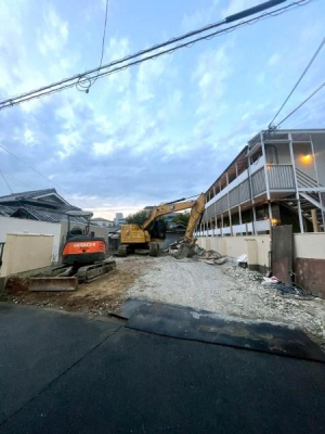 ���{���s�����Z�j5���ڂ̐V�z��ˌ��Ă̌��n�O�ώʐ^