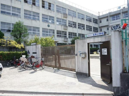 ���{�����s�ʋ�����3���ڂ̓y�n�̎��ӊ�