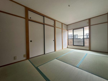 ���{�Q����s�_��5���ڂ̒��È�ˌ��Ă̘a��