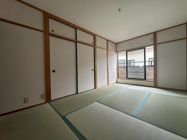 ���{�Q����s�_��5���ڂ̒��È�ˌ��Ă̘a��