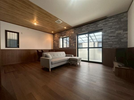 ���{�Q����s�_��5���ڂ̒��È�ˌ��Ẵ��r���O