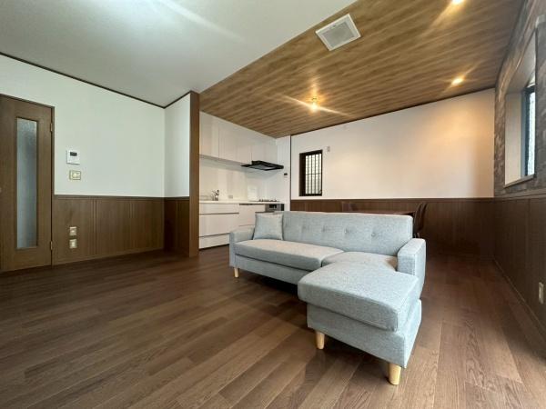 ���{�Q����s�_��5���ڂ̒��È�ˌ��Ẵ��r���O