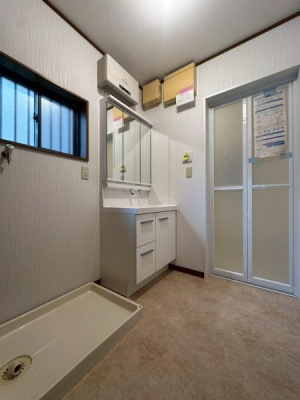 ���{�Q����s�_��5���ڂ̒��È�ˌ��Ă̐��ʑ�E���ʏ�