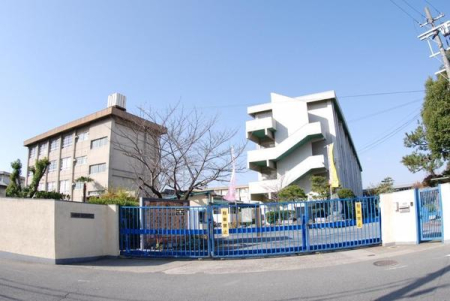 ���{�Q����s�_��5���ڂ̒��È�ˌ��Ă̎��ӊ�