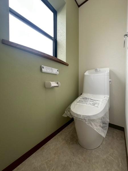 ���{�Q����s�_��5���ڂ̒��È�ˌ��Ẵg�C��