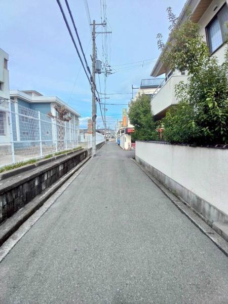 ���{�����s��3���ڂ̓y�n�̑O�ʓ��H�܂ތ��n�ʐ^