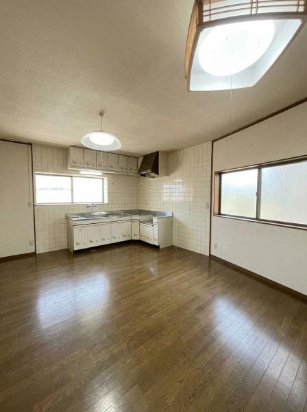 ���{�����s������2���ڂ̒��È�ˌ��Ẵ��r���O