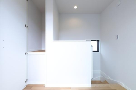 ���{���s����敽��㒬2���ڂ̐V�z��ˌ��Ă̂��̑�����