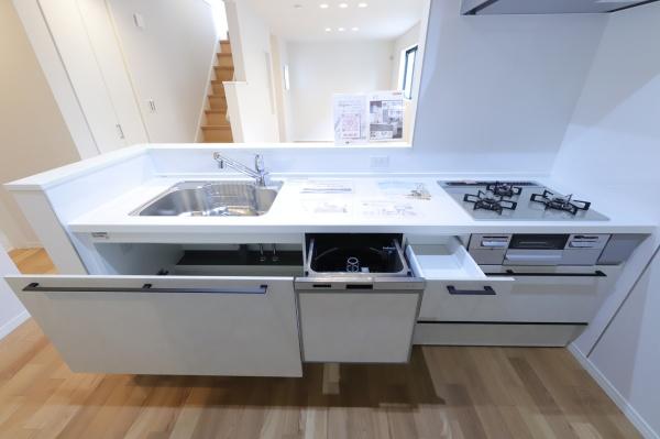 ���{���s����敽��㒬2���ڂ̐V�z��ˌ��ẴL�b�`��