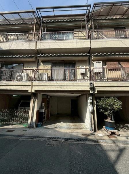 ���{��^�s�Ό����̒��È�ˌ��Ă̌��n�O�ώʐ^