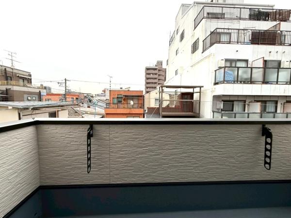 ���{���s�����ߋ�4���ڂ̐V�z��ˌ��Ẵo���R�j�[