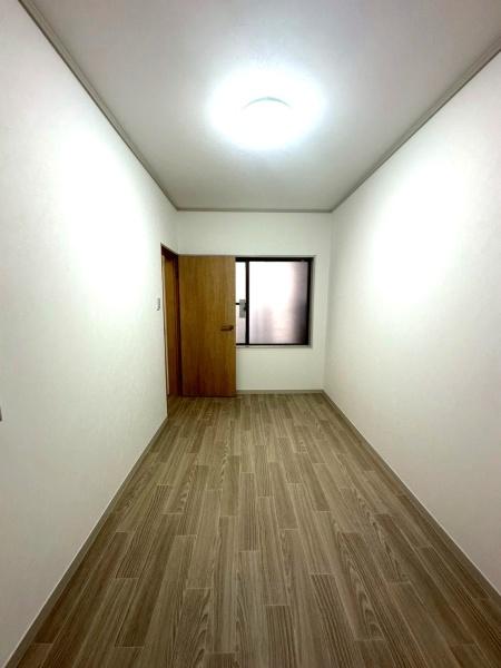 ���{���s���Z�g�擒��4���ڂ̒��Ãe���X�n�E�X�̗m��