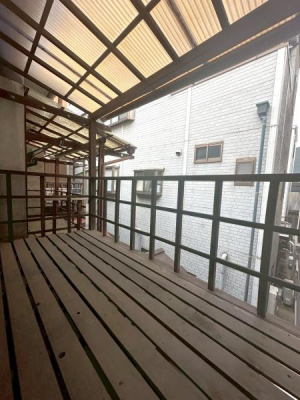 ���{���s���Z�g�擒��4���ڂ̒��Ãe���X�n�E�X�̃o���R�j�[