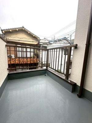 ���{���s���Z�g�擒��4���ڂ̒��Ãe���X�n�E�X�̃o���R�j�[