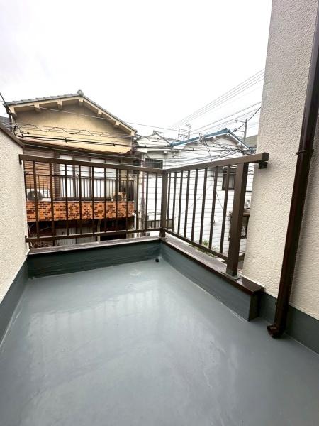 ���{���s���Z�g�擒��4���ڂ̒��Ãe���X�n�E�X�̃o���R�j�[