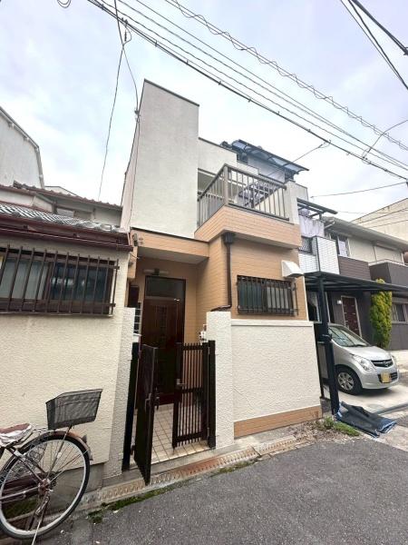 ���{���s���Z�g�擒��4���ڂ̒��Ãe���X�n�E�X�̂��̑����n