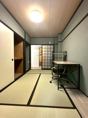 ���{���s���Z�g�擒��4���ڂ̒��Ãe���X�n�E�X�̘a��