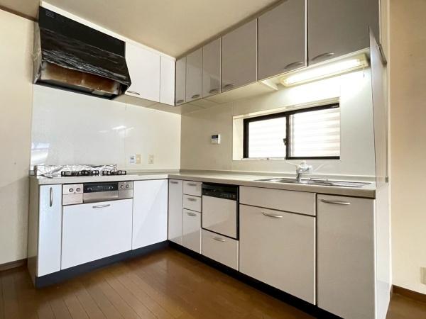 ���{���s�����F��4���ڂ̒��È�ˌ��ẴL�b�`��