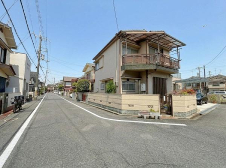 ���{�����s�R��4���ڂ̓y�n�̑O�ʓ��H�܂ތ��n�ʐ^