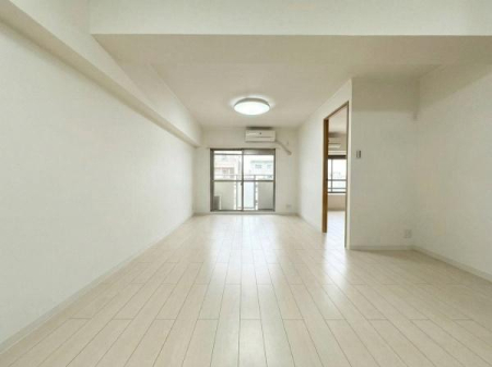 ���{���s����撆�쓌2���ڂ̒��Ã}���V�����̃��r���O