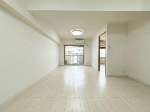 ���{���s����撆�쓌2���ڂ̒��Ã}���V�����̃��r���O