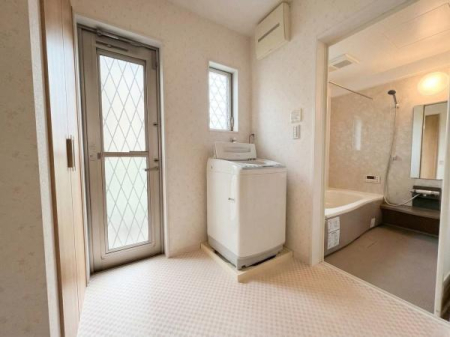 ���{�����s�r����1���ڂ̒��È�ˌ��Ă̐��ʑ�E���ʏ�