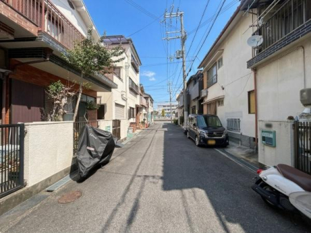 ���{�哌�s��2���ڂ̓y�n�̑O�ʓ��H�܂ތ��n�ʐ^