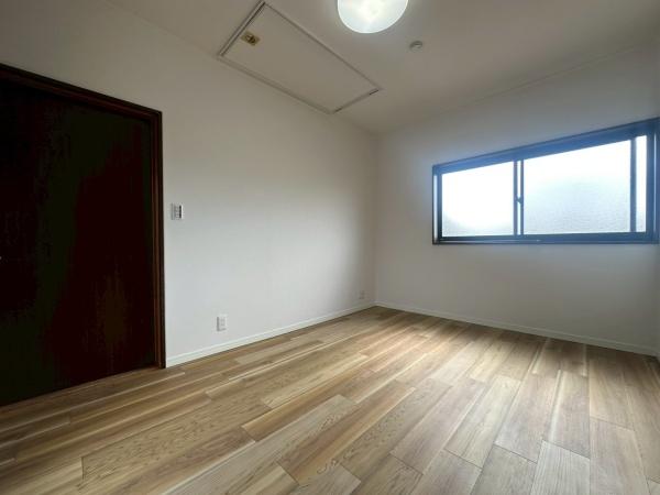 ���{�Q����s���H�k���̒��È�ˌ��Ẵ��r���O