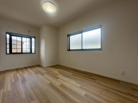 ���{�Q����s���H�k���̒��È�ˌ��Ẵ��r���O