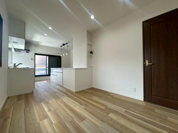 ���{�Q����s���H�k���̒��È�ˌ��Ẵ��r���O