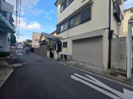 ���{��^�s��Ւ��̓y�n�̑O�ʓ��H�܂ތ��n�ʐ^