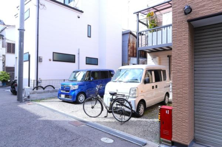 ���{���s����搶�쐼4���ڂ̓y�n�̂��̑����n