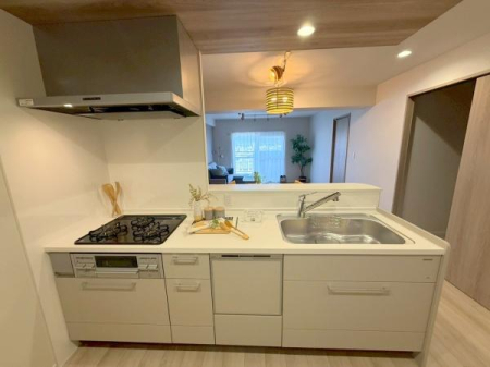 ���{�����s����c3���ڂ̒��Ã}���V�����̃L�b�`��