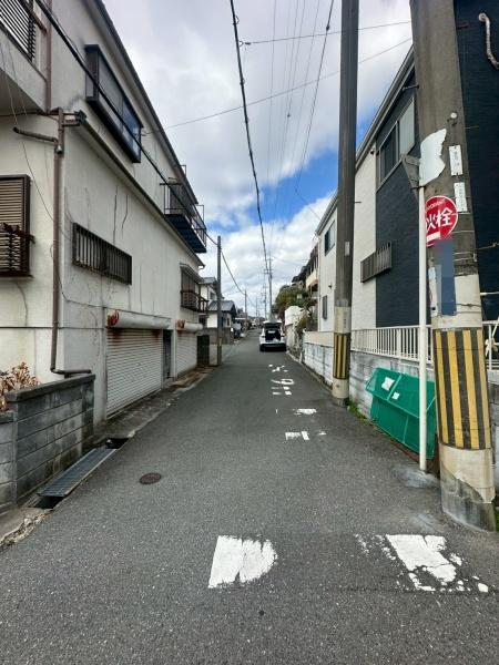 ���{�Q����s�������̓y�n�̑O�ʓ��H�܂ތ��n�ʐ^