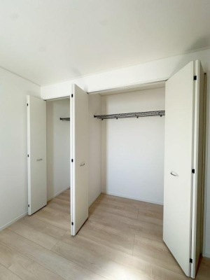 ���{�Q����s�������̐V�z��ˌ��Ă̎��[