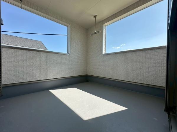 ���{�Q����s�������̐V�z��ˌ��Ẵo���R�j�[