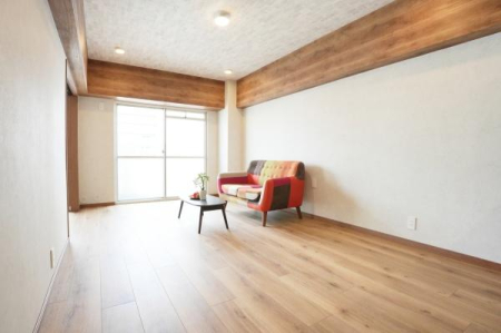 ���{���s�����V�k��1���� 11-23�̒��Ã}���V�����̃��r���O