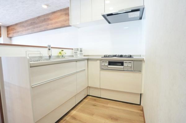 ���{���s�����V�k��1���� 11-23�̒��Ã}���V�����̃L�b�`��