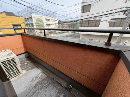 ���{�����s�g�c�{��1���ڂ̒��È�ˌ��Ẵo���R�j�[