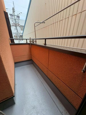 ���{�����s�g�c�{��1���ڂ̒��È�ˌ��Ẵo���R�j�[