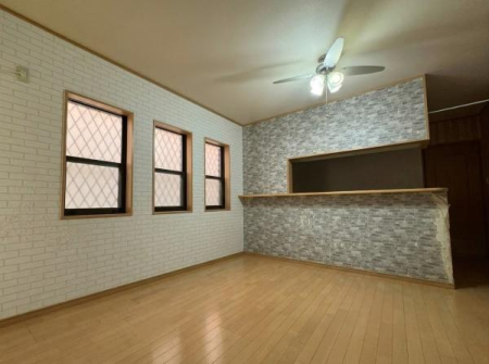 ���{�����s�g�c�{��1���ڂ̒��È�ˌ��Ẵ��r���O