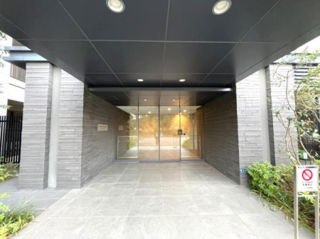 ���{����s������1���ڂ̒��Ã}���V�����̃G���g�����X