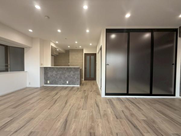 ���{�Q����s�O��쒬�̒��Ã}���V�����̌��n�O�ώʐ^