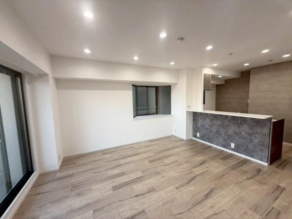 ���{�Q����s�O��쒬�̒��Ã}���V�����̃��r���O