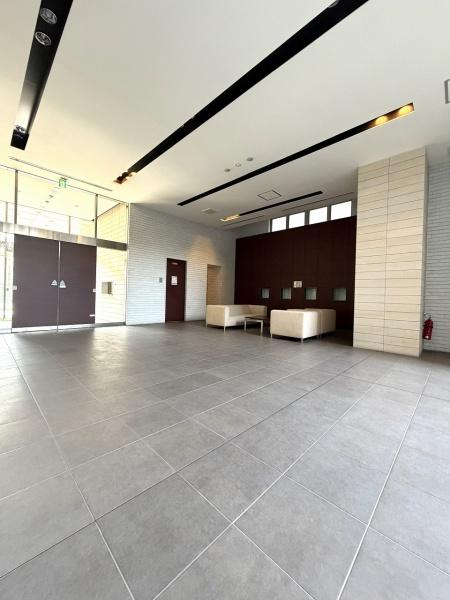 ���{���s���Z�g��R��1���ڂ̒��Ã}���V�����̃G���g�����X