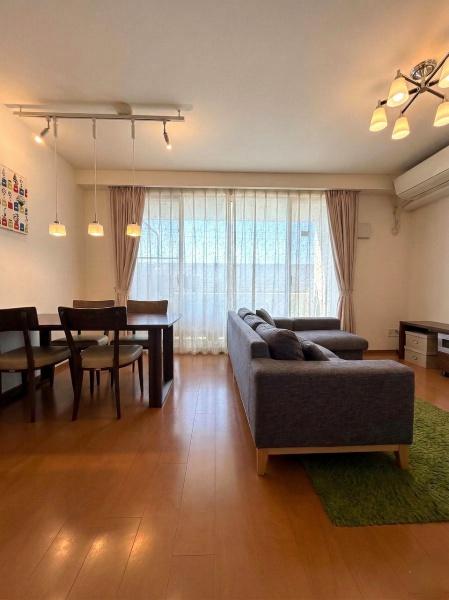 ���{���s���Z�g��R��1���ڂ̒��Ã}���V�����̃��r���O