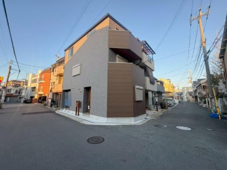 ���{�Q����s���h�����̐V�z��ˌ��Ă̑O�ʓ��H�܂ތ��n�ʐ^