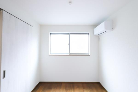 ���{���s����撷�g�Z��4���ڂ̒��È�ˌ��Ă̗m��