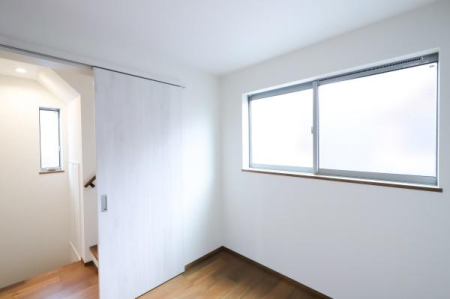 ���{���s����撷�g�Z��4���ڂ̒��È�ˌ��Ă̗m��